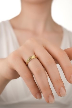 Çizgili Taşsız Yüzük