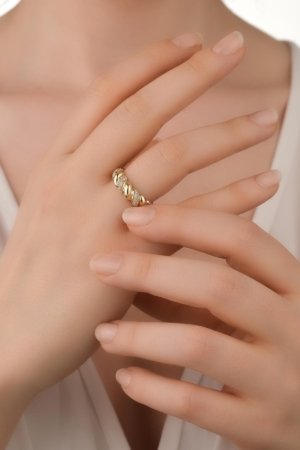 Taşlı Sarmal Yüzük