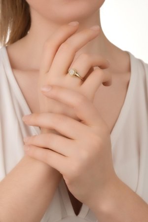 Yuvarlak Taşlı Yüzük