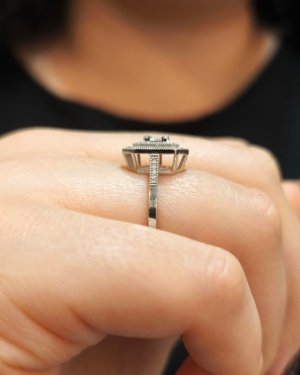 0.33 Karat Pırlanta Aura Yüzük