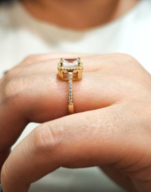 Kolları Taşlı Baget Yüzük