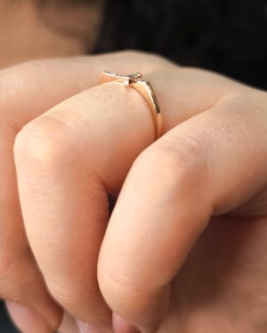 0.06 Karat Baget Taşlı Rose Yüzük