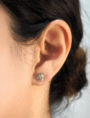 0.35 Karat Pırlanta Baget Küpe