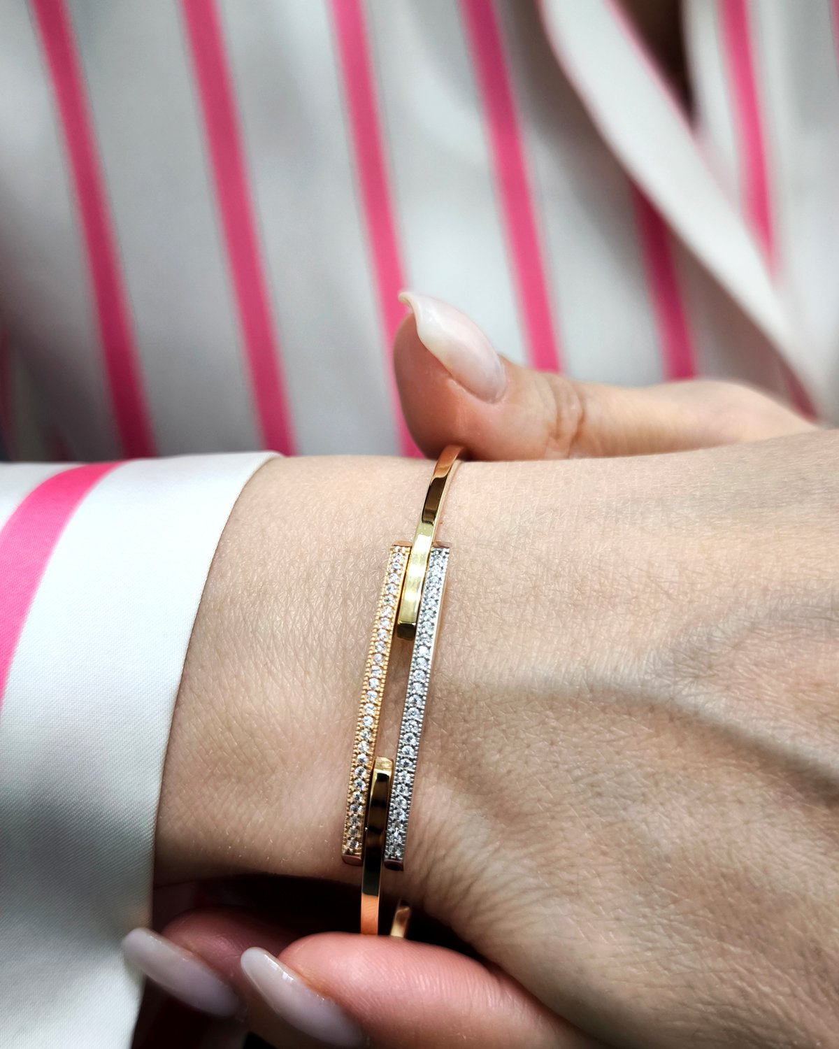 tasli-uc-renk-kaburga-kelepce-1 Taşlı Üç Renk Kaburga Kelepçe