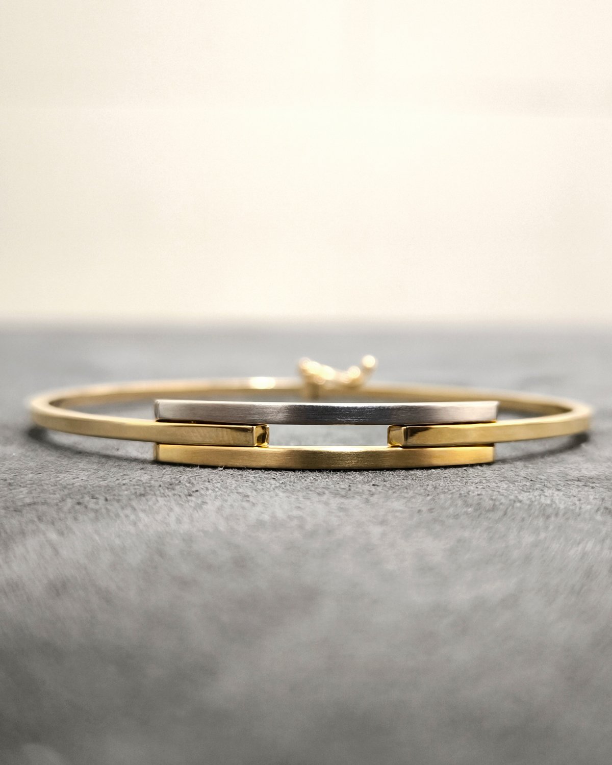 tassiz-iki-renk-kaburga-kelepce-2 Taşsız İki Renk Kaburga Kelepçe