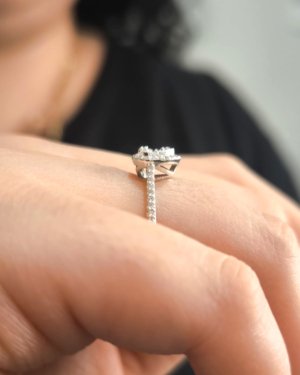 0.28 Karat Pırlanta Baget Kalp Yüzük