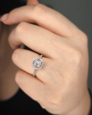 0.34 Karat Pırlanta Baget Yüzük